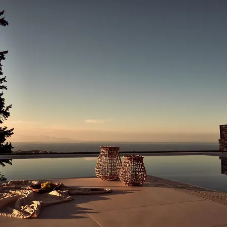 וילה Julieta Plános