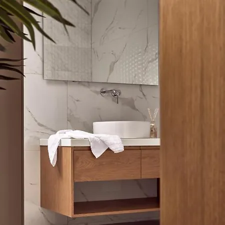 Julieta Willa Plános